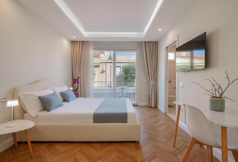 Quarto Estandar Cama King, Télos Rooms