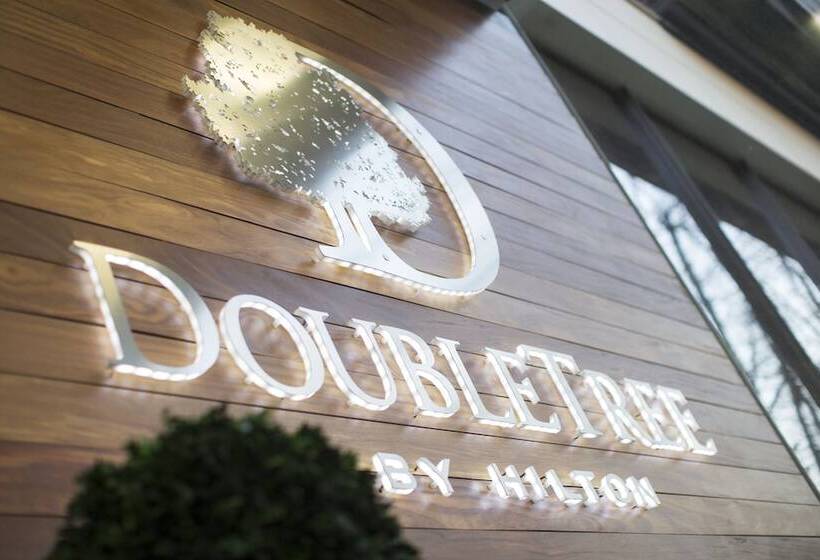 Номер Executive, Doubletree By Hilton Hotel Moscow   Marina