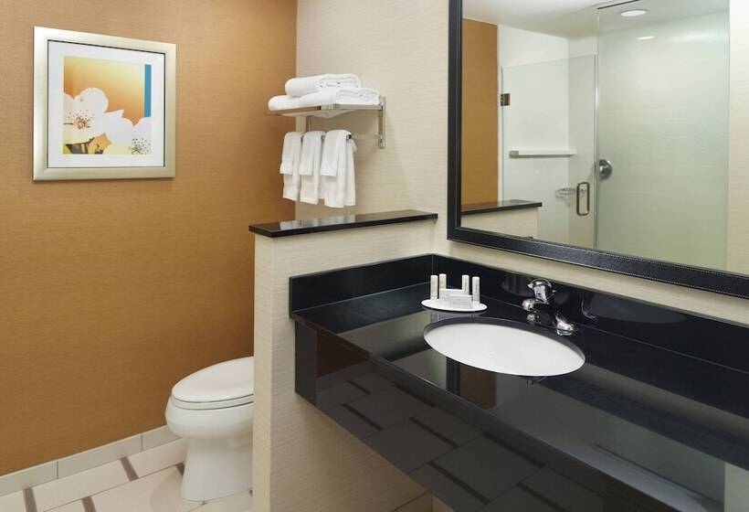스탠다드 스튜디오, Fairfield Inn & Suites By Marriott Fayetteville North