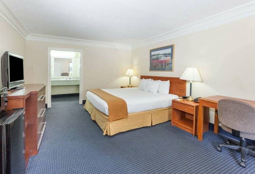 스위트, Super 8 By Wyndham Dalton/convention Center Area