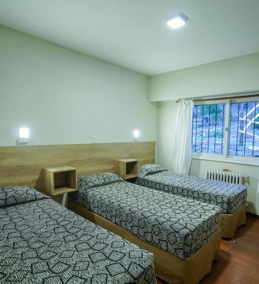 Кровать в Общей Комнате, Tangoinn Hostel Downtown