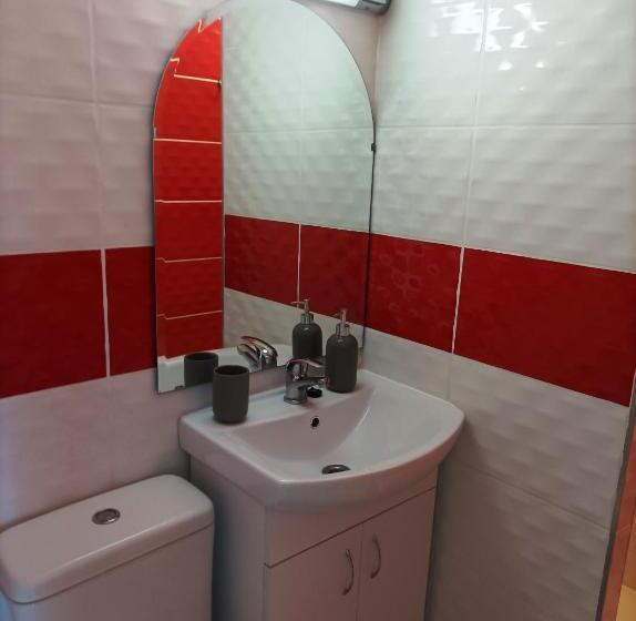 1 Bedroom Apartment Lake View, Sunrise Apartman