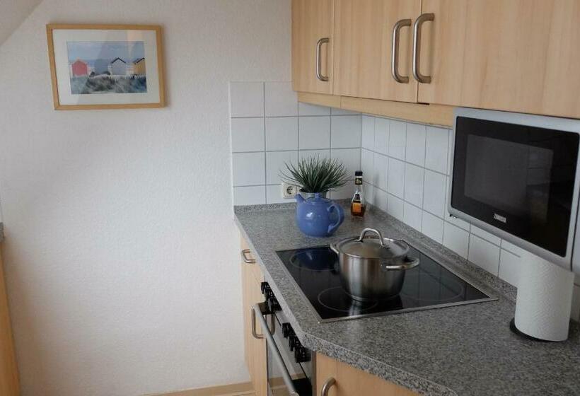 Апартаменты 2 Спальни, Ferienwohnung Gartenblick