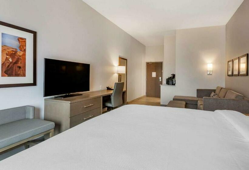带大床的套房, Comfort Suites Scottsdale Talking Stick Entertainment District