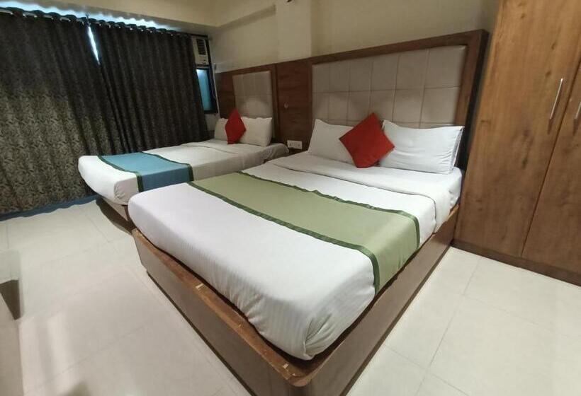 اتاق سوپریور سه تخته, Regal Inn Andheri   Nearest Mumbai Airport T1