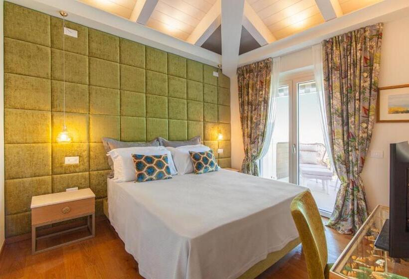 Номер Стандарт с Террасой, Villa Francesca Relais