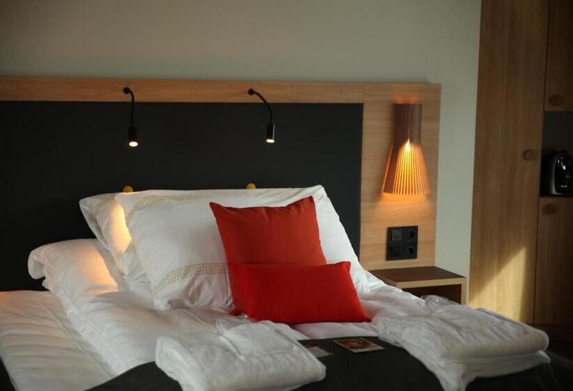 Номер Стандарт, Clarion Hotel The Edge