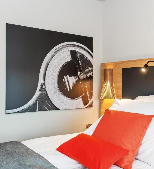 Номер Deluxe, Clarion Hotel The Edge