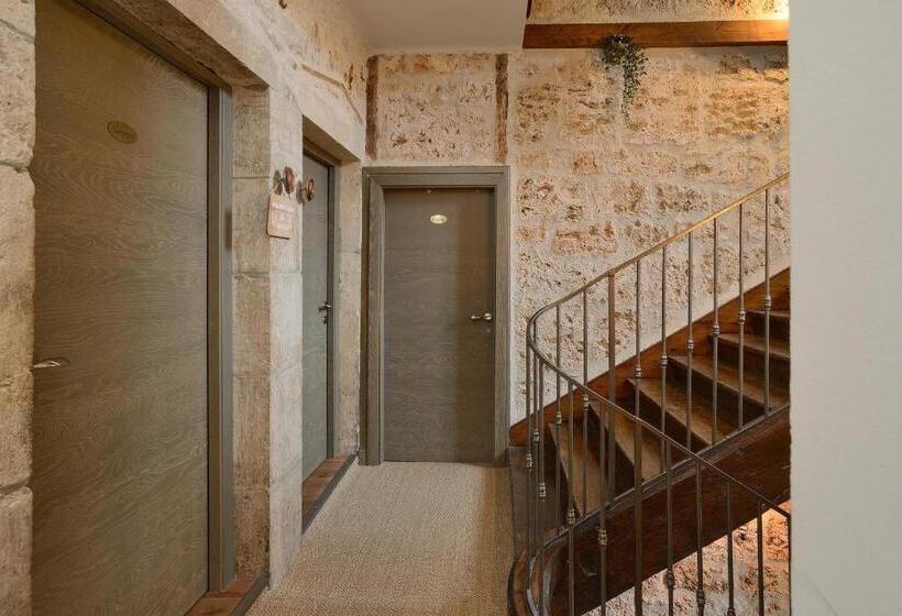 Четырехместный Номер Superior, Le Mas Rolland   Piscine & Spa   Millau Gorges Du Tarn