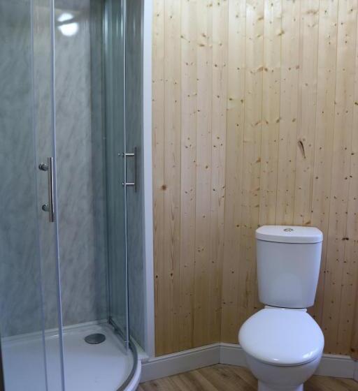 شقة غرفة واحدة, Lennard House