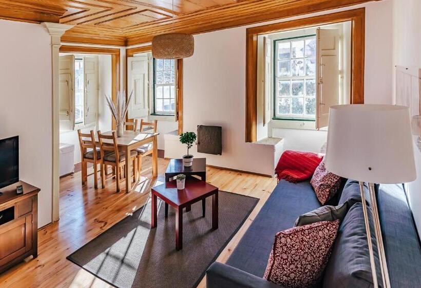 Дом 1 Спальня, Casa António Moreira