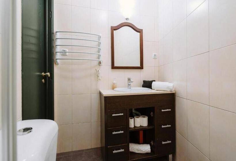 Номер Стандарт, Casa António Moreira