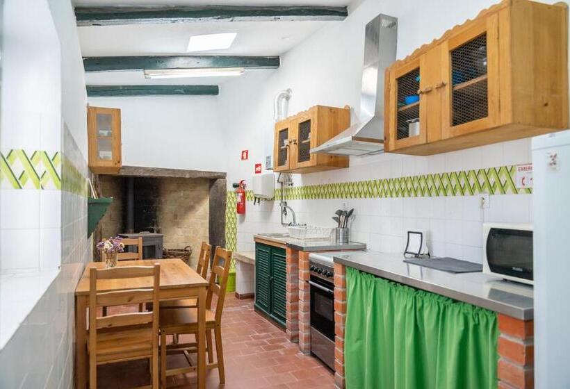 Дом 1 Спальня, Casa António Moreira