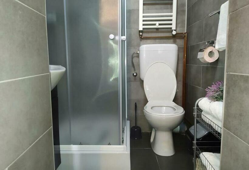 Quarto Estandar, Hillside