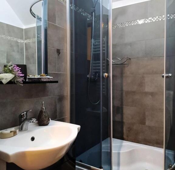 Quarto Triplo Estandar, Hillside