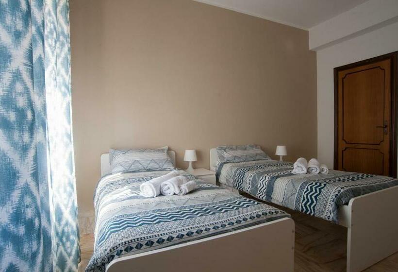 اتاق اکونومی, B&b Le Ortensie