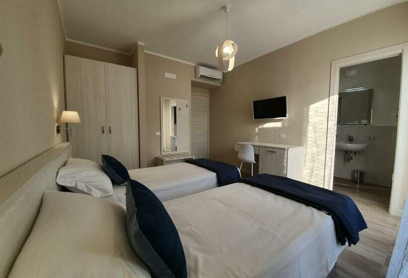 Quarto Deluxe com Sacada, Oikia Rooms