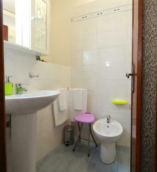 اتاق استاندارد, Lory S Suite