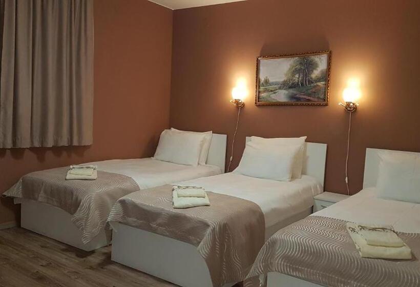 디럭스 트리플 룸, Mariana   Guest House