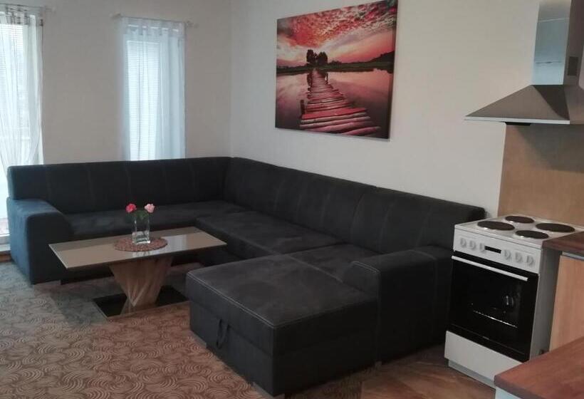 침실 1개 아파트, Apartmány U Stříbrných