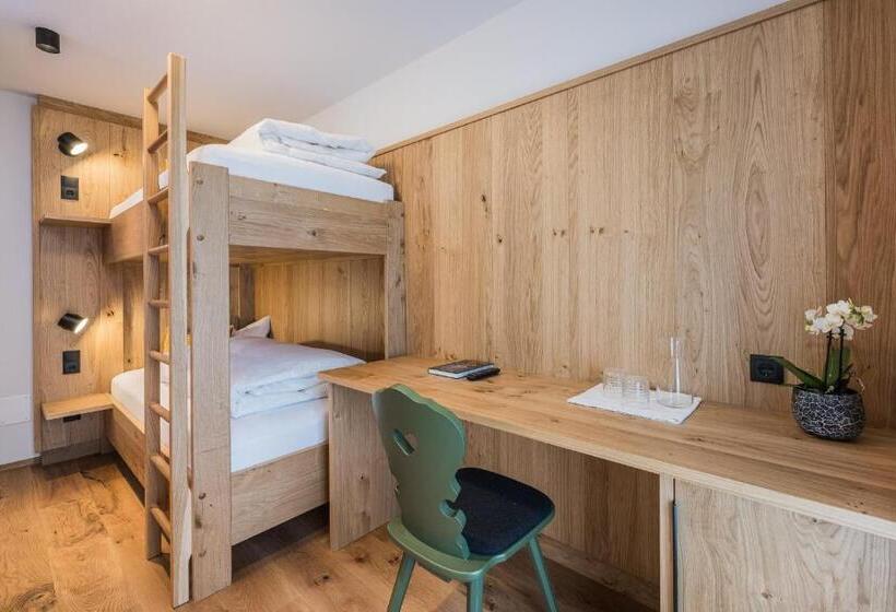 Семейный Номер Вид на Горы, Gasthof Albergo Dolomiten