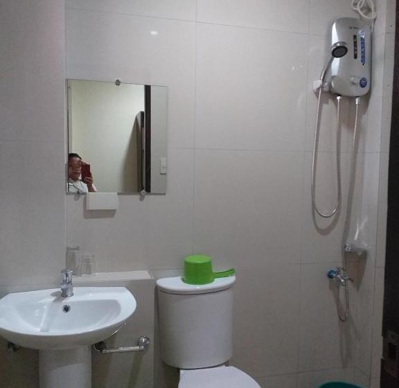 Четырехместный Номер Стандарт, Devayn S Inn