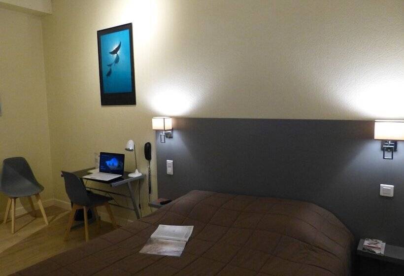 Номер Стандарт, Hôtel Terminus
