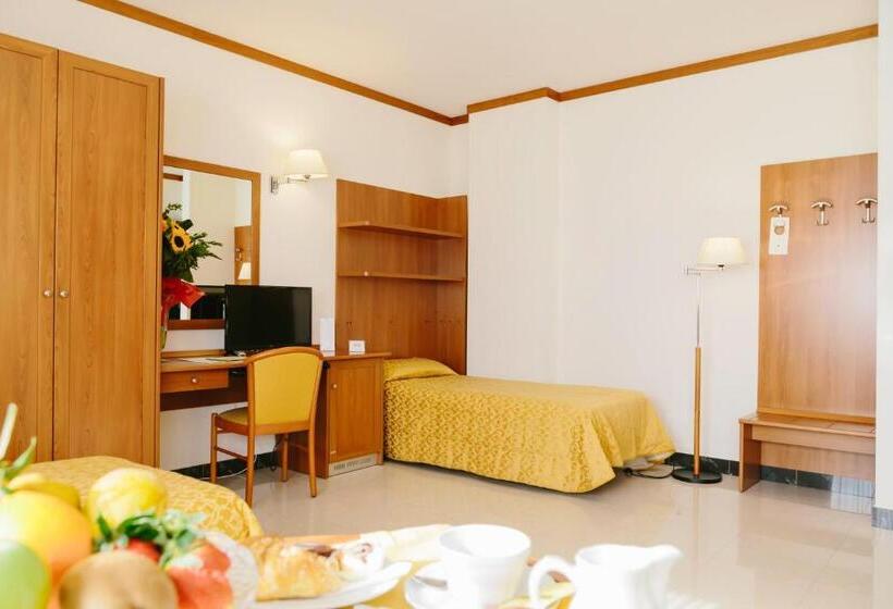 Четырехместный Номер Стандарт, Residence Federiciano