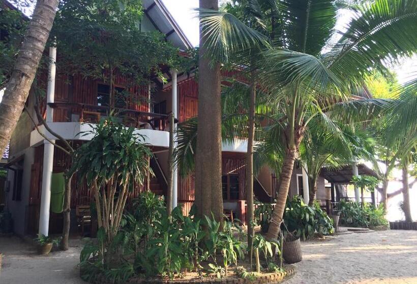 스탠다드 방갈로, Big Fish Resort Koh Tao