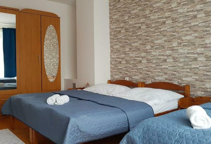 Апартаменты 1 Спальня с Балконом, Apartmány 105