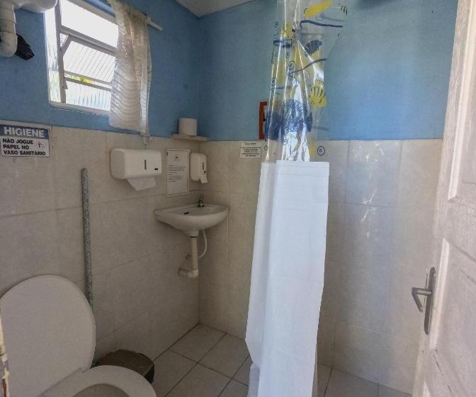 Семейный Номер Совместный Санузел, Hostel Yellow House Mg