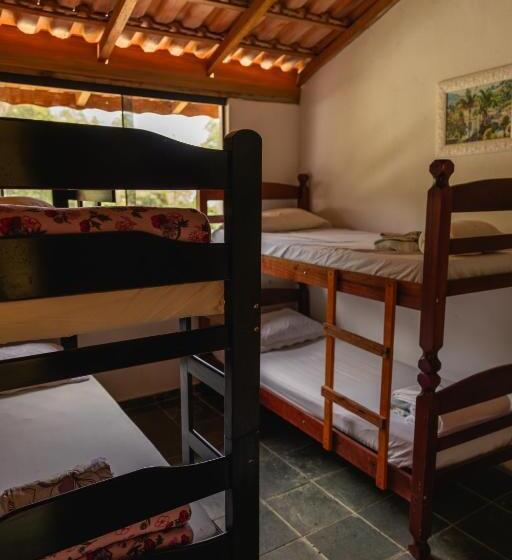 Семейный Номер Совместный Санузел, Hostel Yellow House Mg