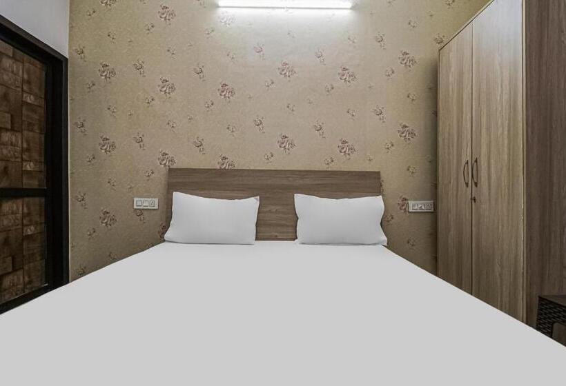 트리플 클래식 룸, Oyo 82616 Prime Property