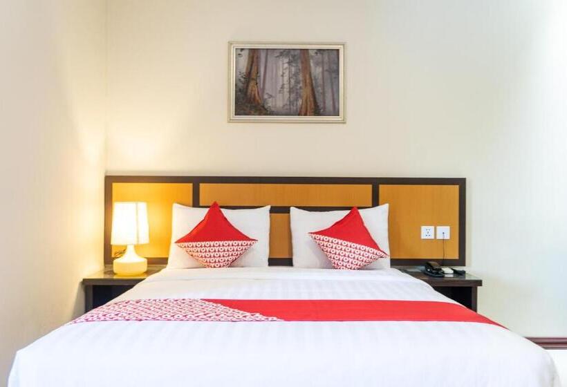 Номер Deluxe, Hokkie Hotel Punggur Batam