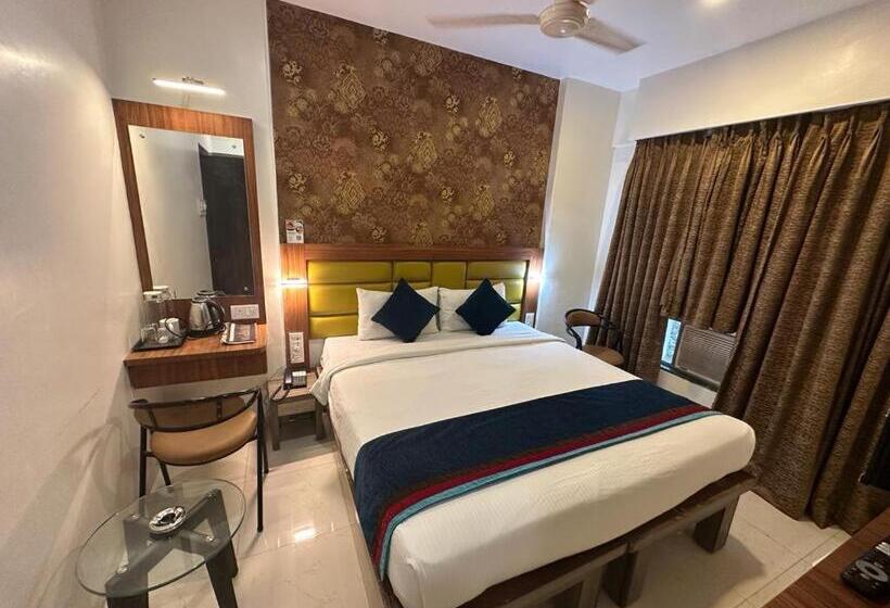 Номер Deluxe, Srikrishna Paradise Hotel Thane Navi Mumbai