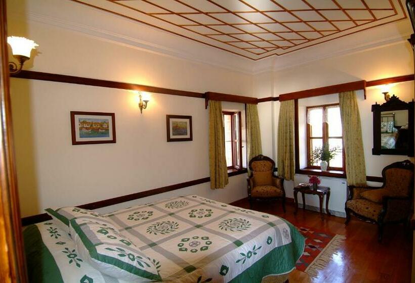اتاق استاندارد, Altın çeşmeli Konak