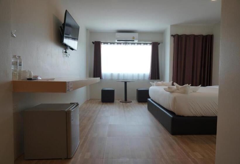 带大床的标准间, The Charlotte Smart Hotel Lopburi