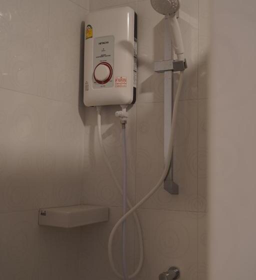 豪华房间, The Charlotte Smart Hotel Lopburi