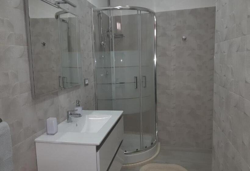 Номер Стандарт с Балконом, B&b La Genuina