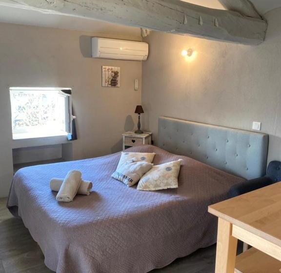Студия Стандарт, Maison D Hôtes Bastide St Victor à 2,5 Kilomètres De Lourmarin
