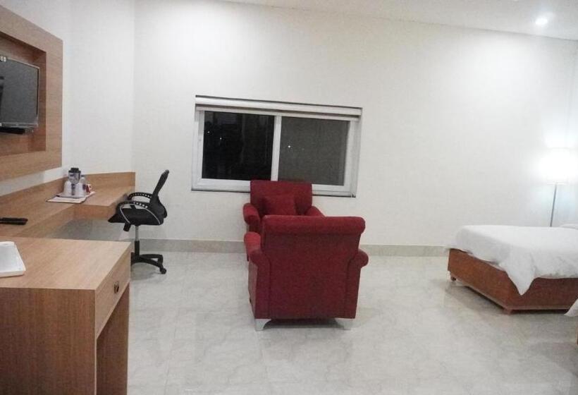 اتاق لوکس یک تخته, The Rajgir Residency