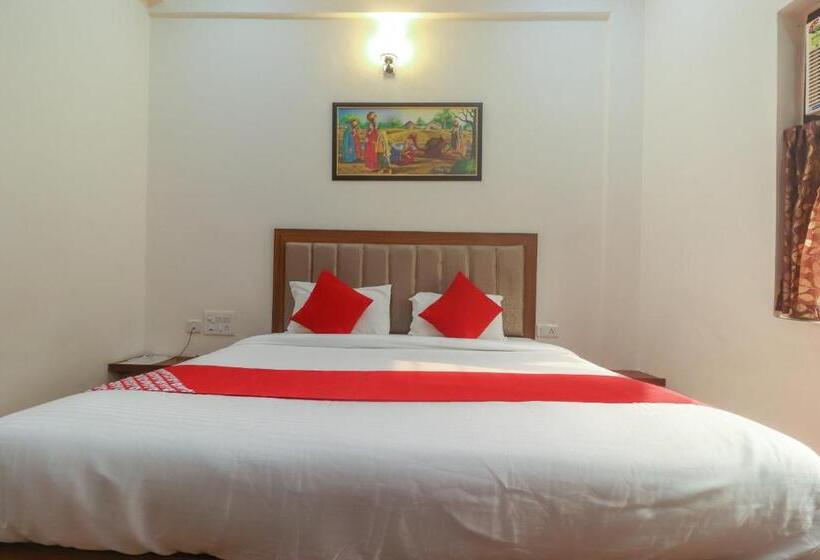 Quarto Triplo Clássico, Taj Classic