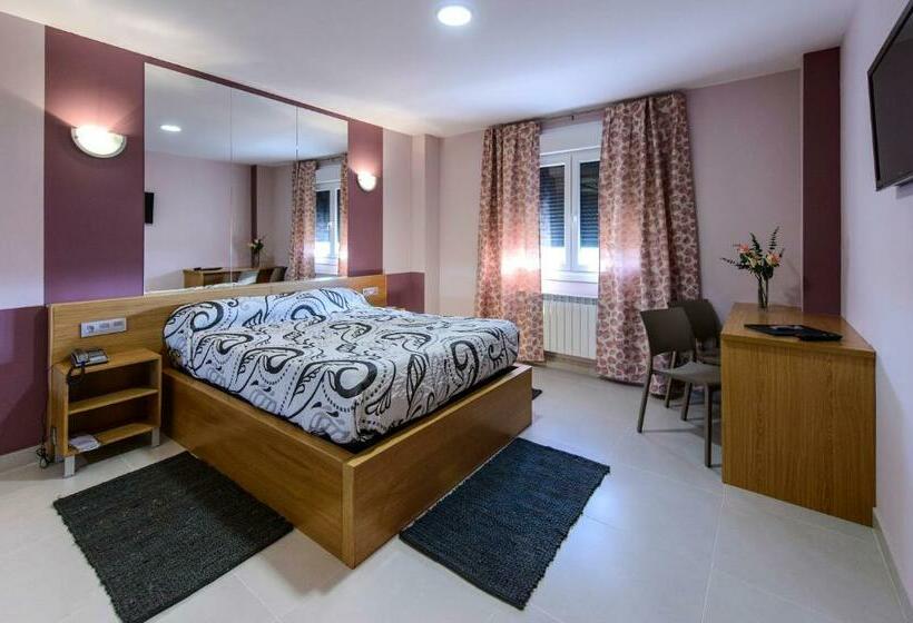 Quarto Estandar, Motel Cancun Aviles