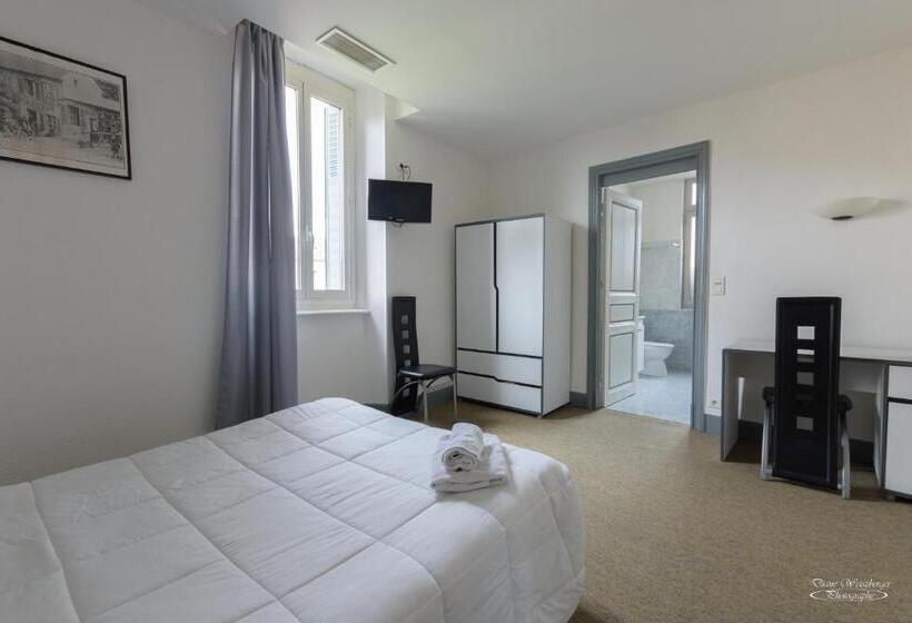 Номер Стандарт 2 Двуспальные Кровати, Hôtel Pedussaut