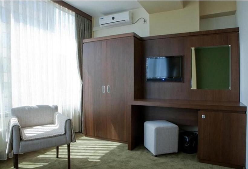 اتاق استاندارد یک نفره, Royale