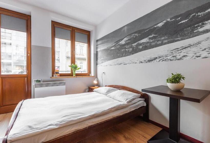 四人标准间, Top Hostel Pokoje Gościnne