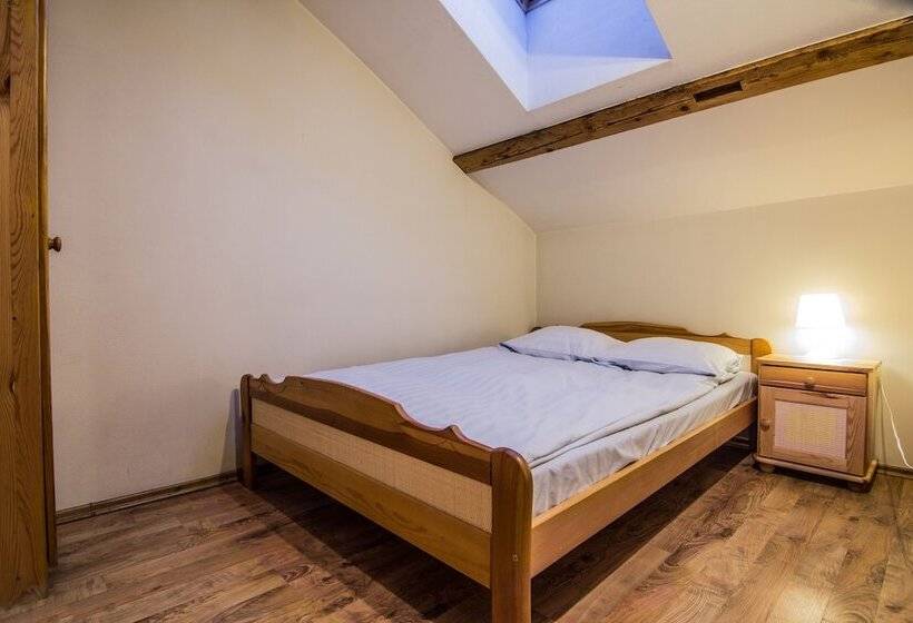 带共用浴室的标准房间, Top Hostel Pokoje Gościnne