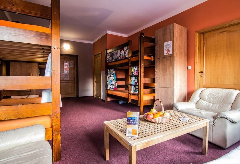 共用房间的床, Top Hostel Pokoje Gościnne