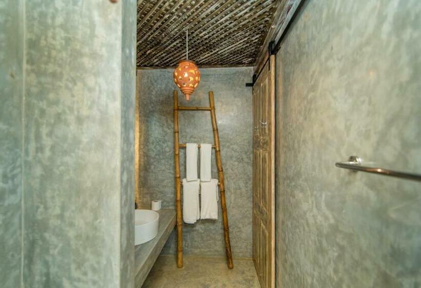 Бунгало Стандарт, D Canal House