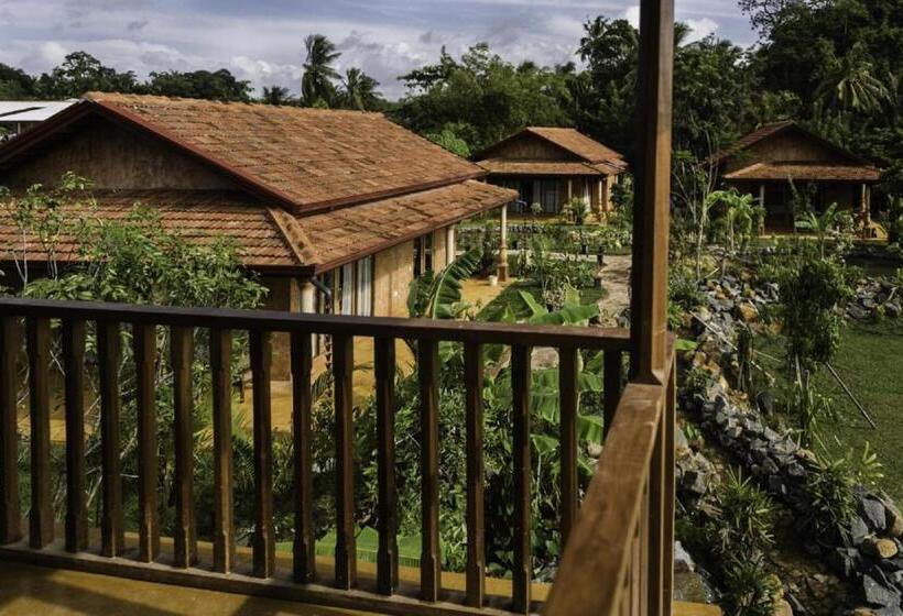 Номер Стандарт Вид на Бассейн, D Canal House